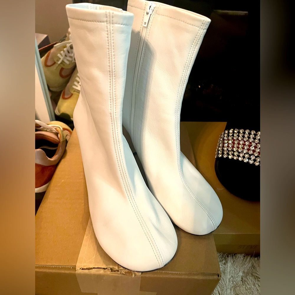 Balenciaga leather White sock heels size 40